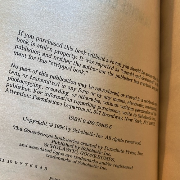 Goosebumps Vampire Breath Soft Cover Book - Picture 5 of 5